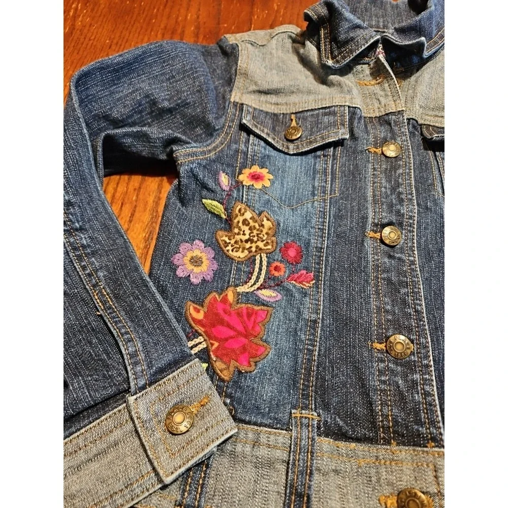 Children's Place Girls Denim Jacket Sz 5 Floral‎ Embroidered Long Sleeve (A882)